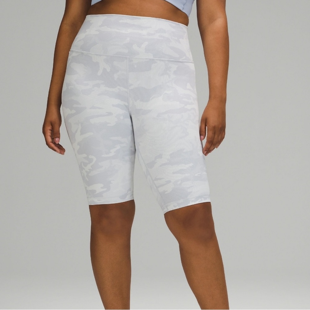 Wunder Under Camo Biker Shorts